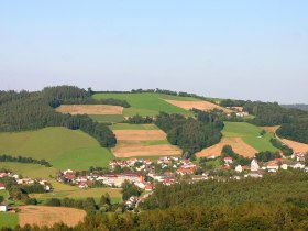 Blick auf Bad Sch&ouml;nau, &copy; &copy;Steindy, CC BY-SA 2.0 de