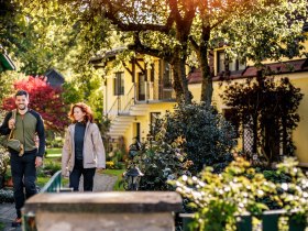 Im Garten der Pension Hendling, &copy; Wiener Alpen in Nieder&ouml;sterreich - Bad Erlach