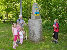 Dreiländerstein, © Wiener Alpen in Niederösterreich