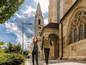 Vor dem Dom in Wiener Neustadt, &copy; Wiener Alpen in Nieder&ouml;sterreich - Bad Erlach